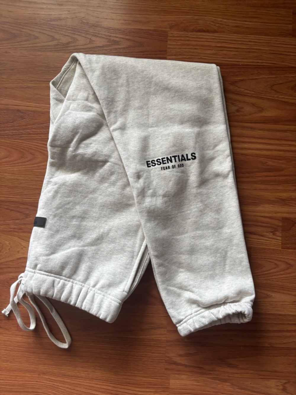 Essentials Fear of God Light Oatmeal Sweatpants Medium